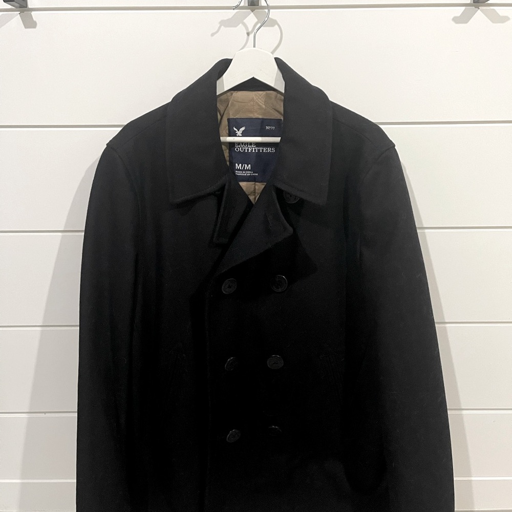 American Eagle winter pea coat. Size M, navy blue.